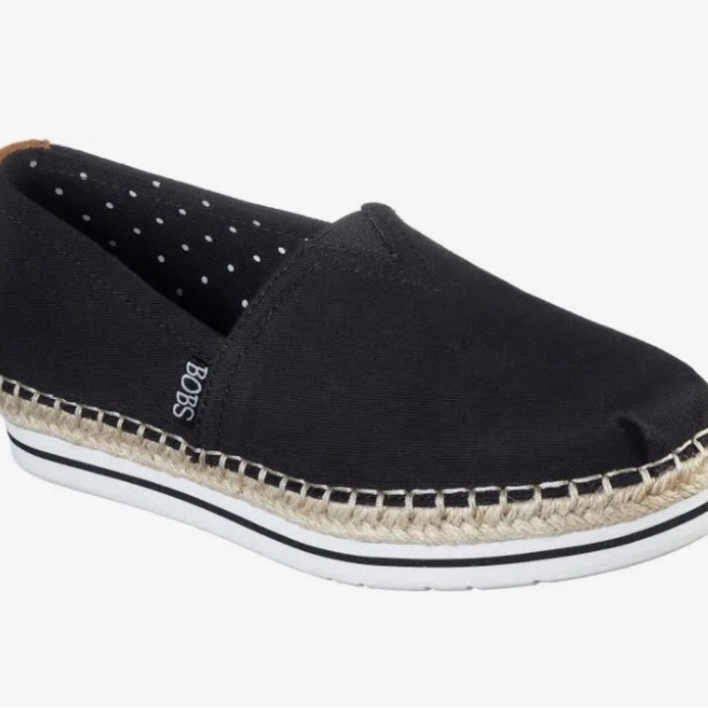 Bobs Breeze from Sketchers memory foam shoes, sizes 9.